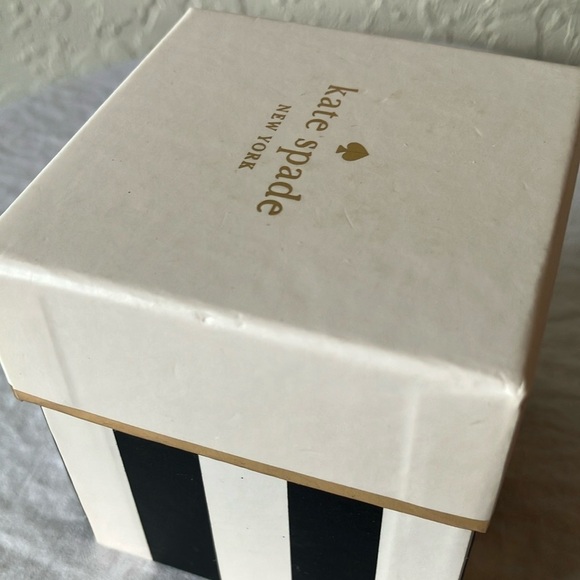 Kate Spade: Silver Tone “n” Pendant Locket Necklace - Picture 10 of 16